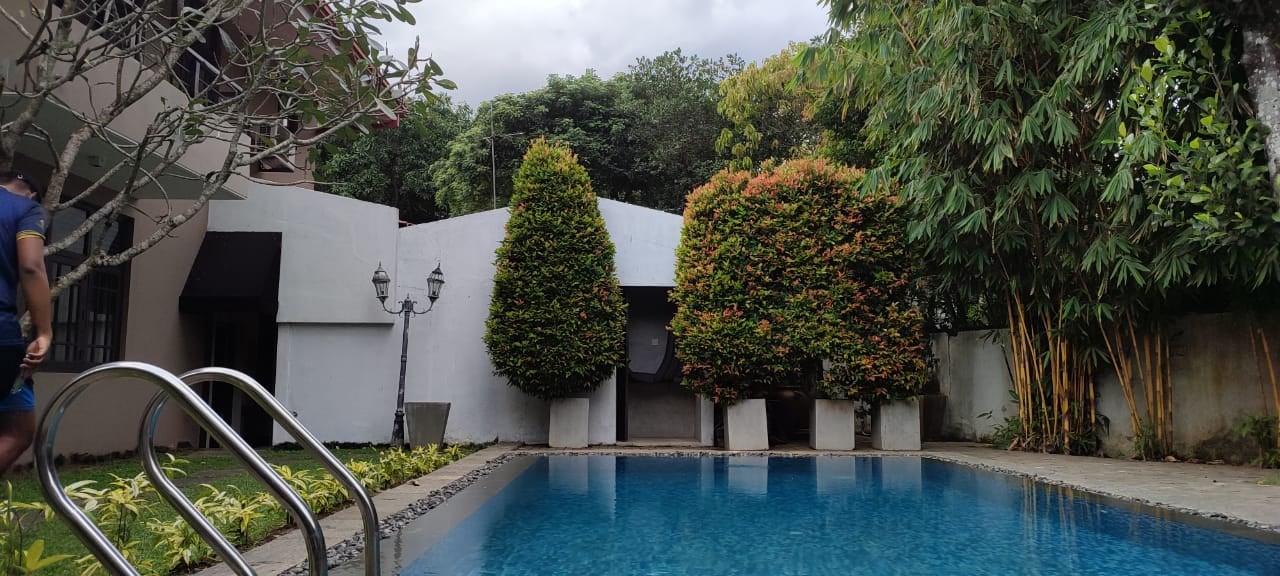 Clove Villa