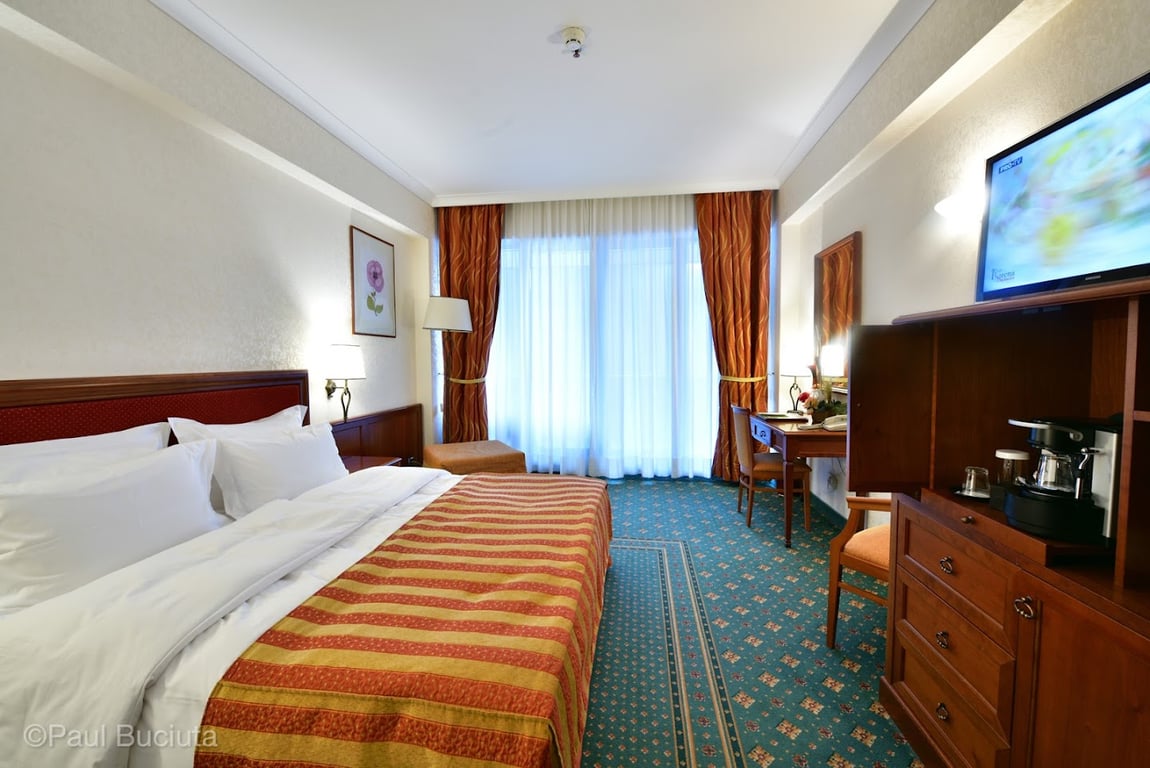 Lux Garden Hotel