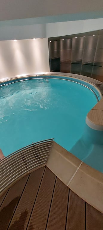 Lux Garden Hotel