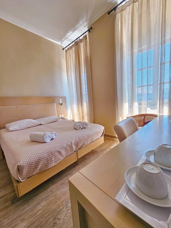 Diogenis Hotel