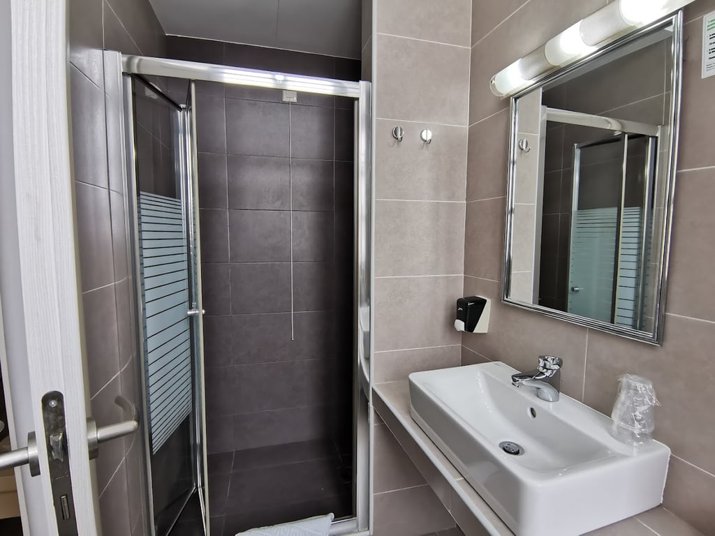 Diogenis Hotel