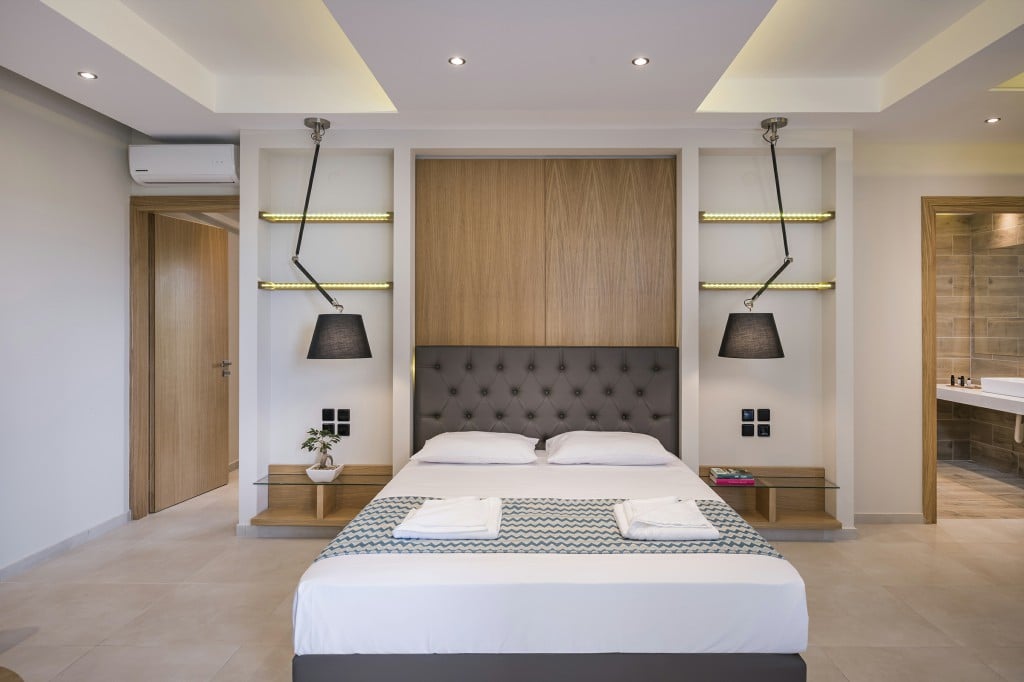 Summer Beach Hotel