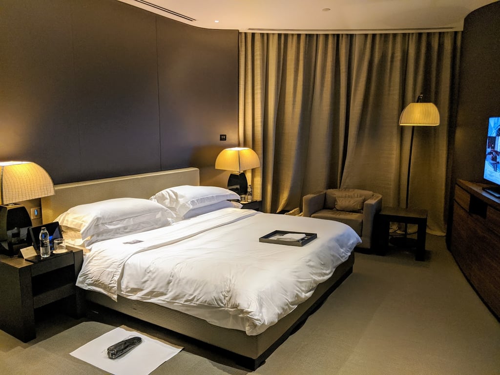 Armani Hotel Dubai, Burj Khalifa
