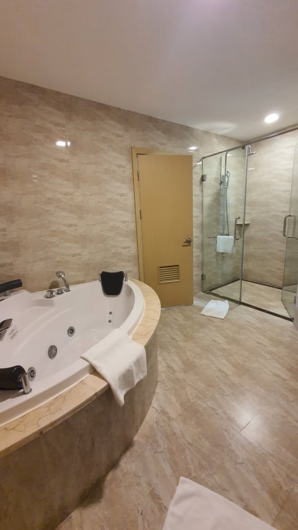 KA CAPITAL PANORAMA APARTMENT