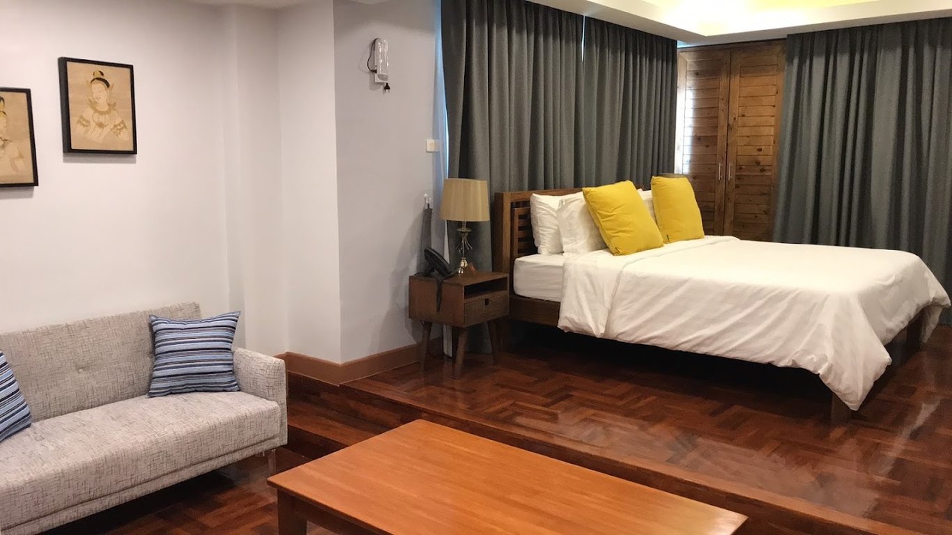 Maneeya Park Residence