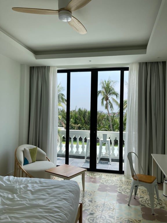 Moodhoian Riverside Resort & Spa