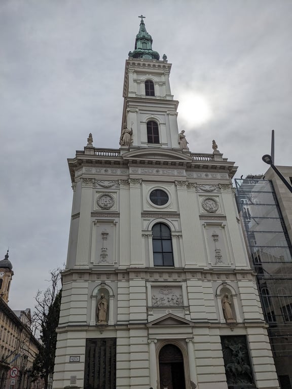 SzerviTér