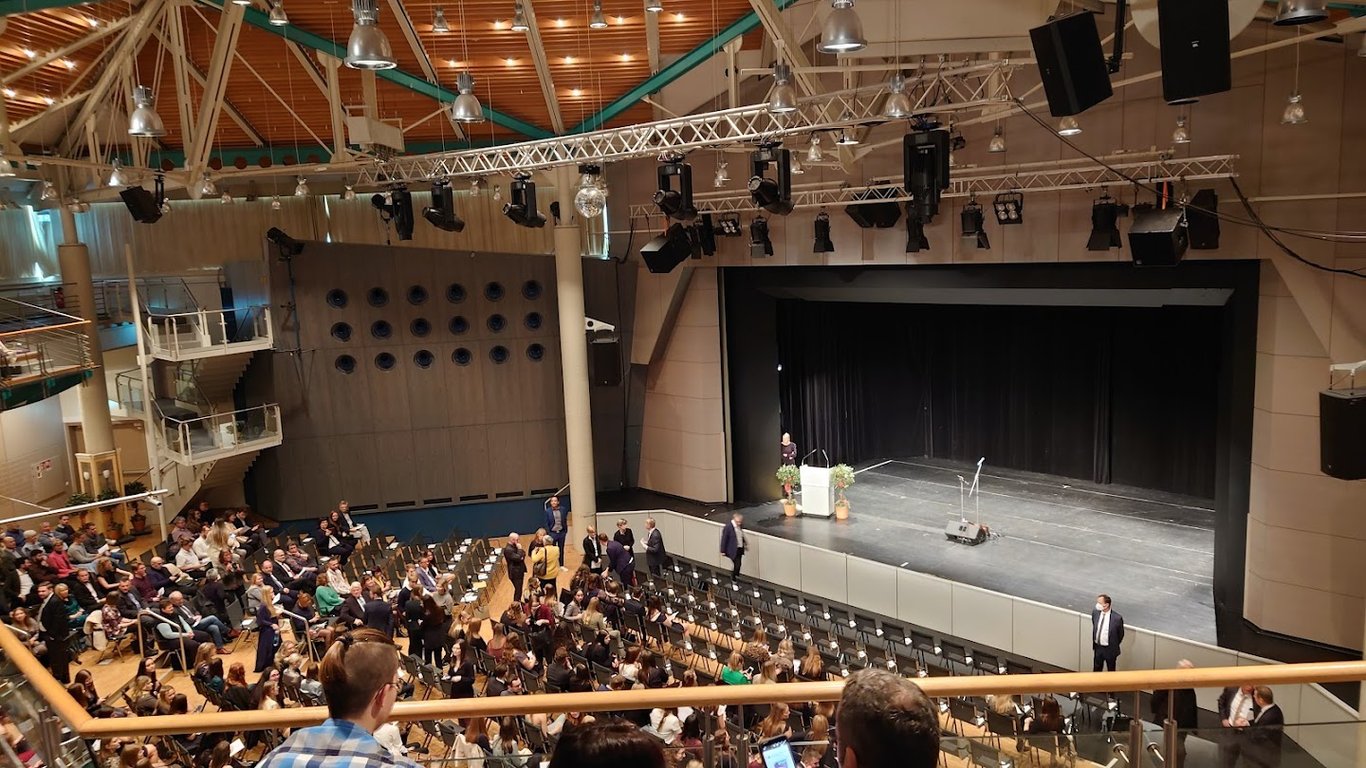 Hocklander Hall