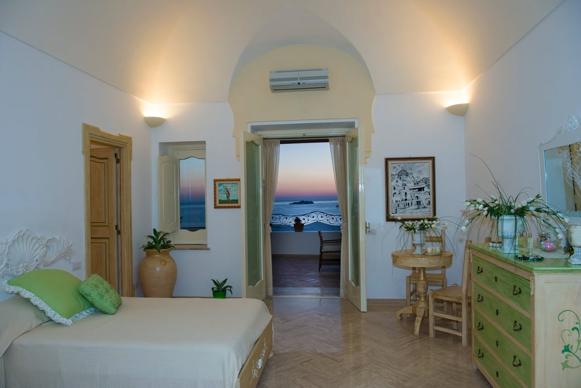 Villa Santa Chiara Positano Suites