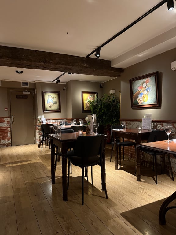 Cafe Topolis