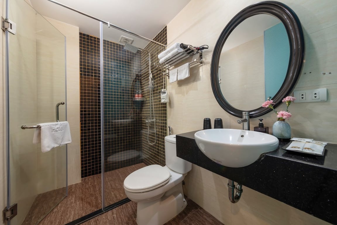 Omina Hanoi Hotel & Travel