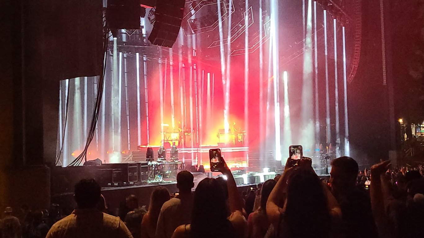 Jiffy Lube Live