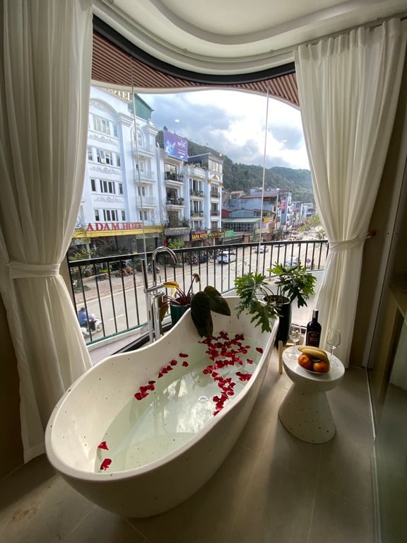 Tropical paradise Hotel & Coffee