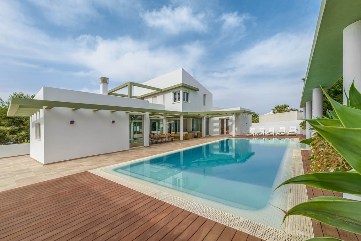 Seranova Luxury Hotel - Adults Only