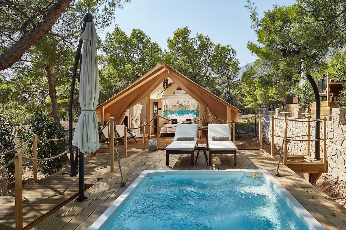 Abeille Maison Glamping Resort Zlatni Rat