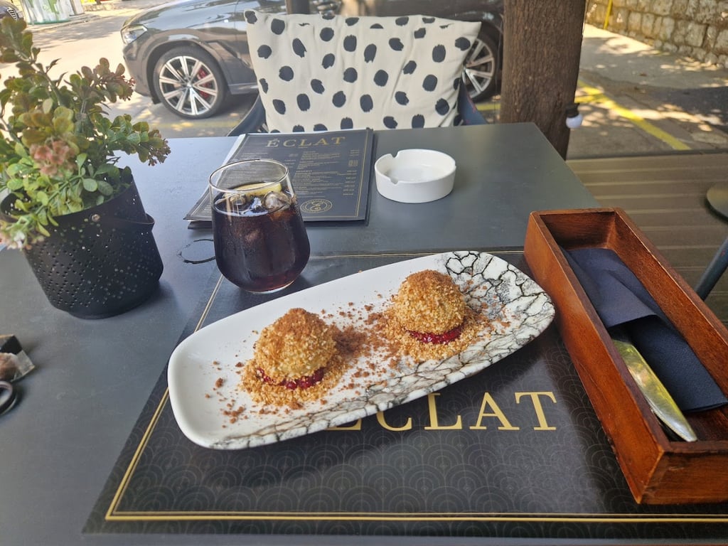 Eclat Luxury Hotel