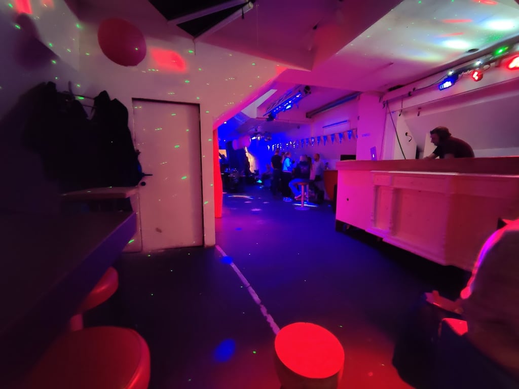 The lounge boat