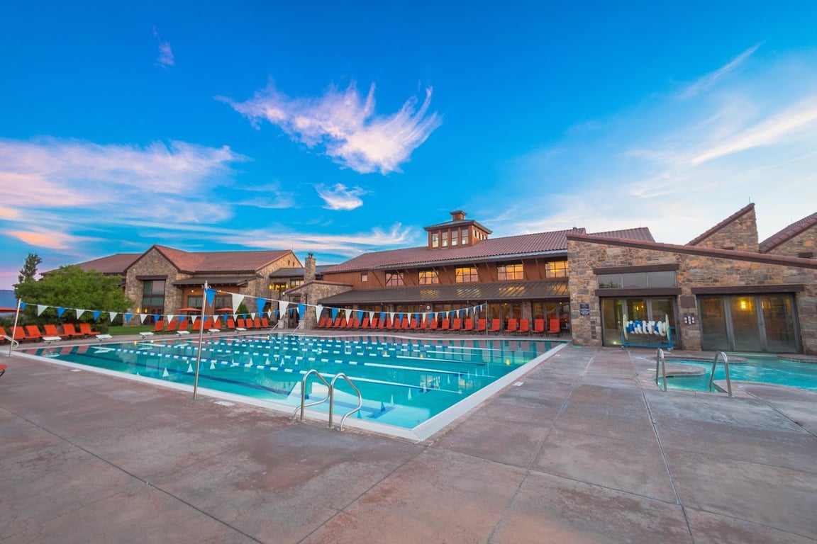 Flying Horse Resort & Club
