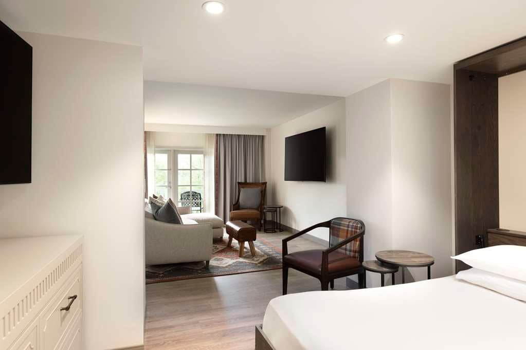Hyatt Regency Hill Country Resort & Spa