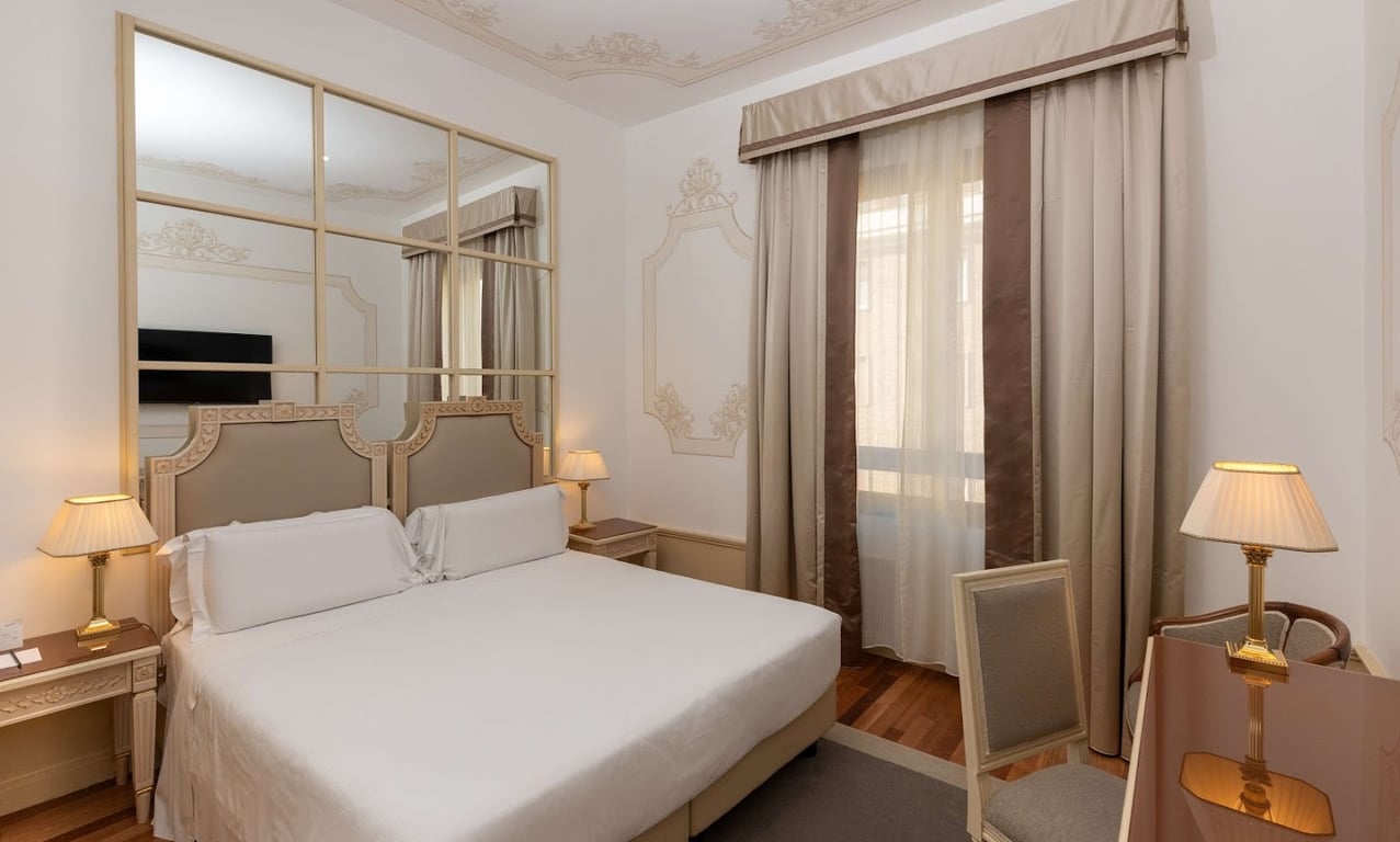 Radisson Blu GHR Rome