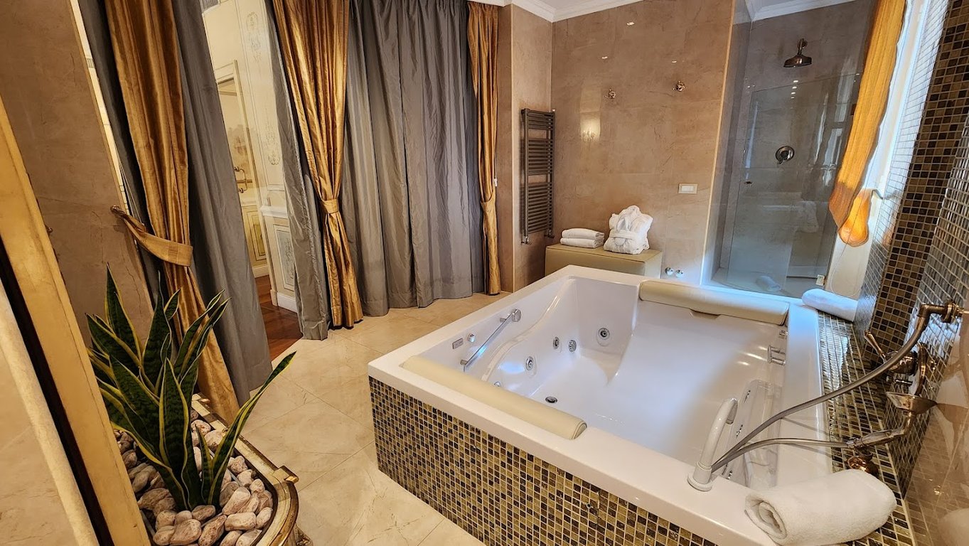 Radisson Blu GHR Rome