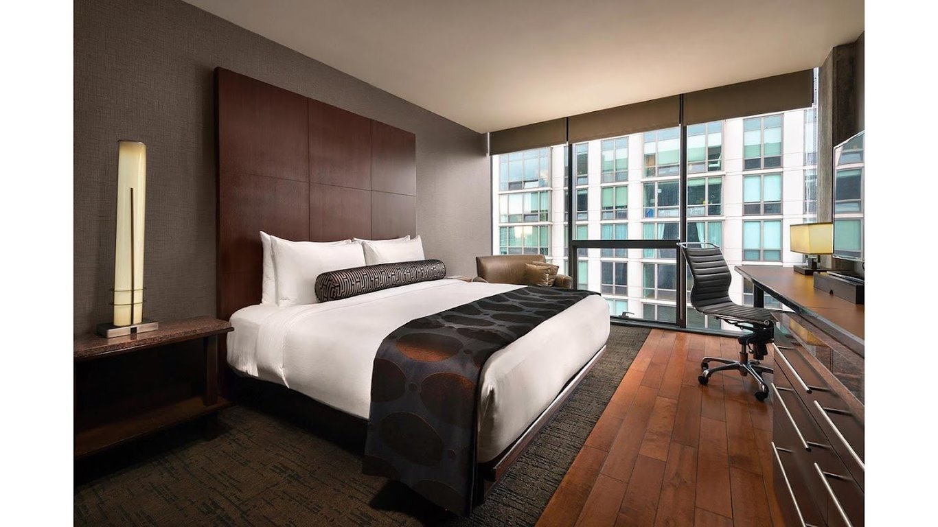 Eurostars Magnificent Mile