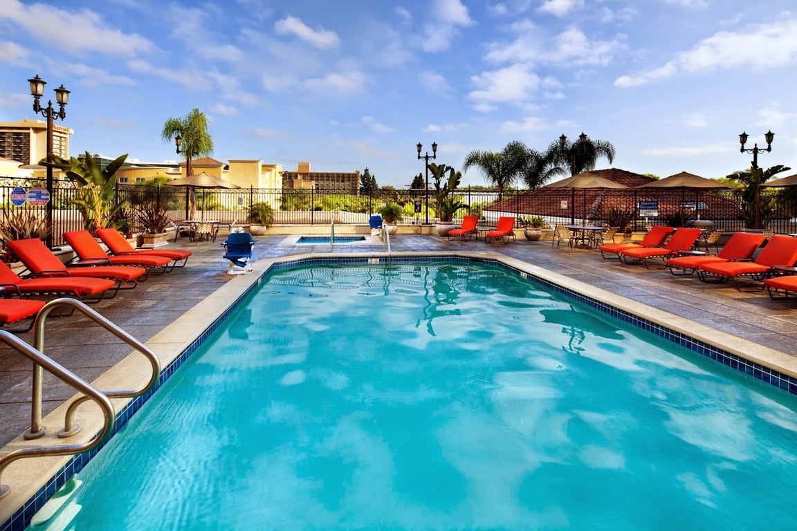 DoubleTree Suites by Hilton Anaheim Resort - Convention Center
