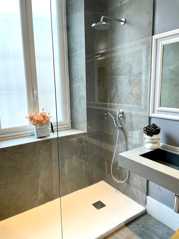 XENIA LUXURY ROOMS