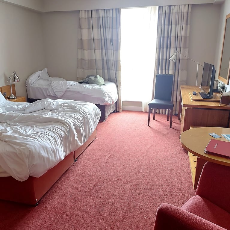 Manor West Hotel & Leisure Club