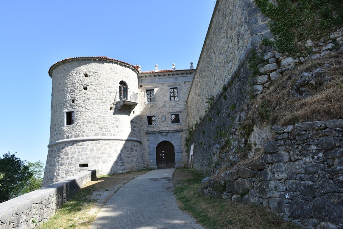 Rihemberk Castle