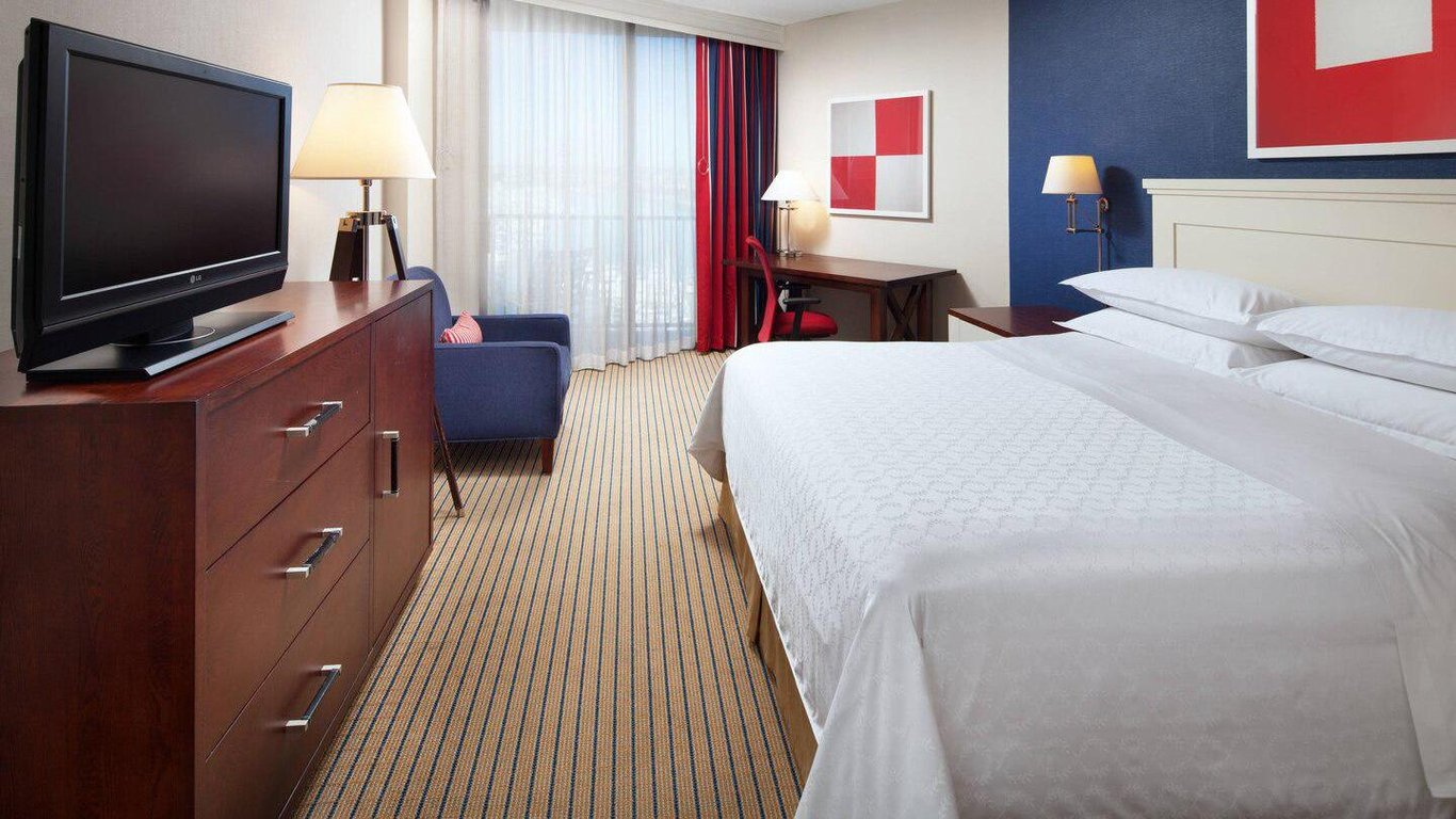 Sheraton San Diego Hotel & Marina