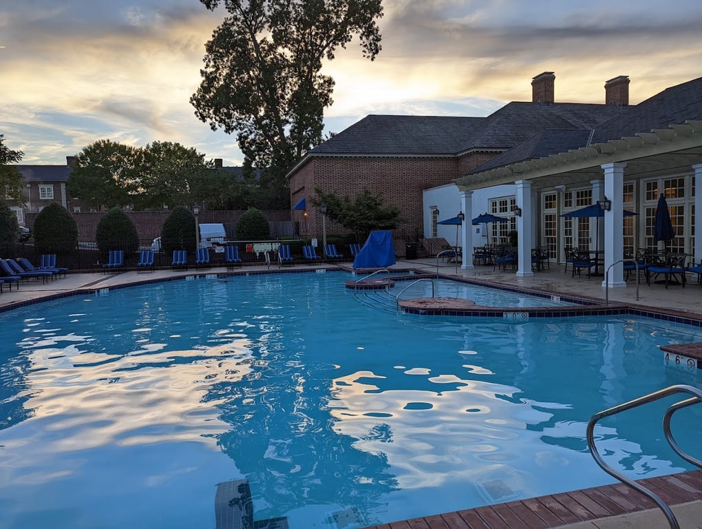 Williamsburg Lodge, Autograph Collection
