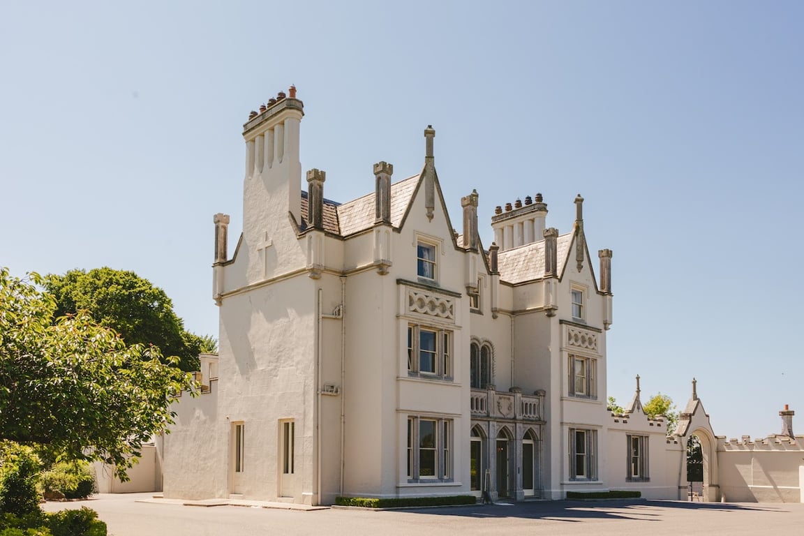 Ballykealey House