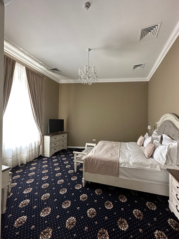SIR LUXURY BOUTIQUE HOTEL