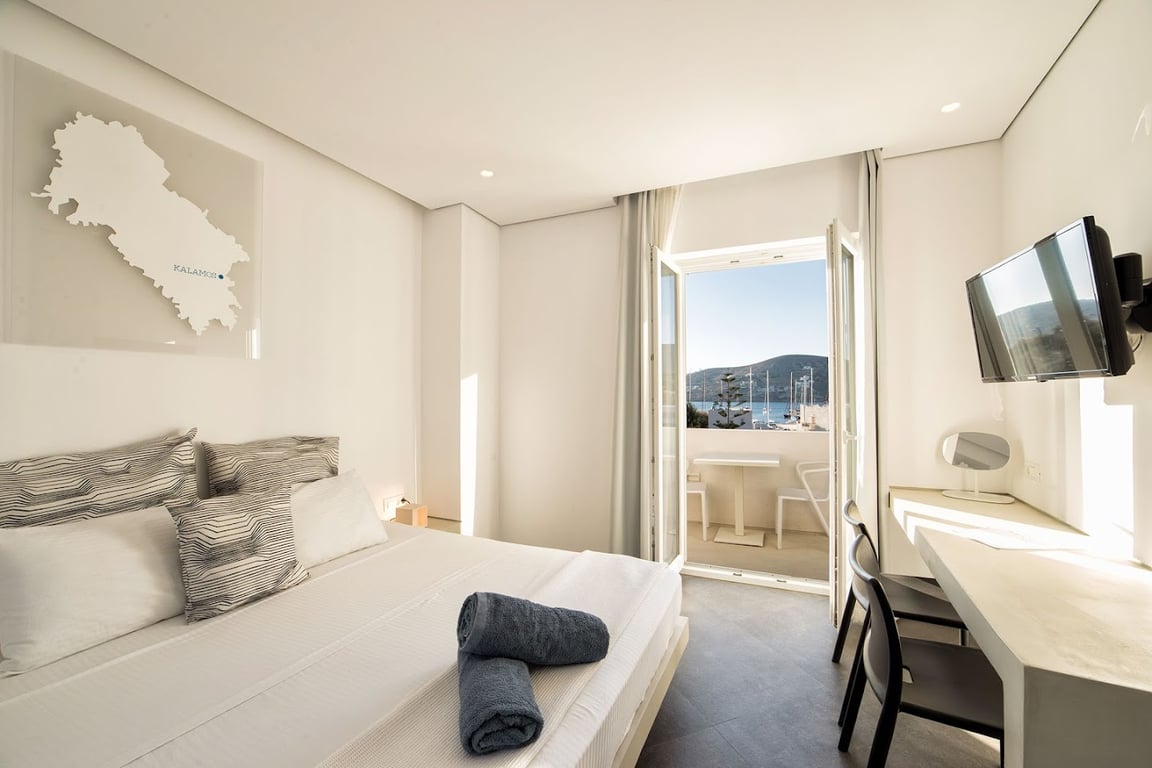 Relux Ios Hotel