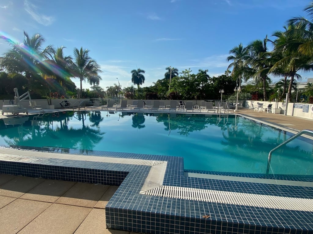 Courtyard Miami Coconut Grove
