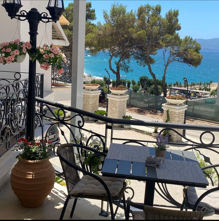 AMI MAR Hotel