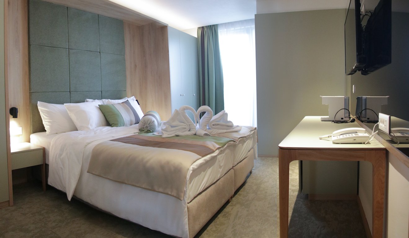 Carine Hotel Centar