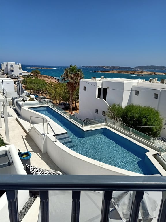 Parian Boutique Hotel