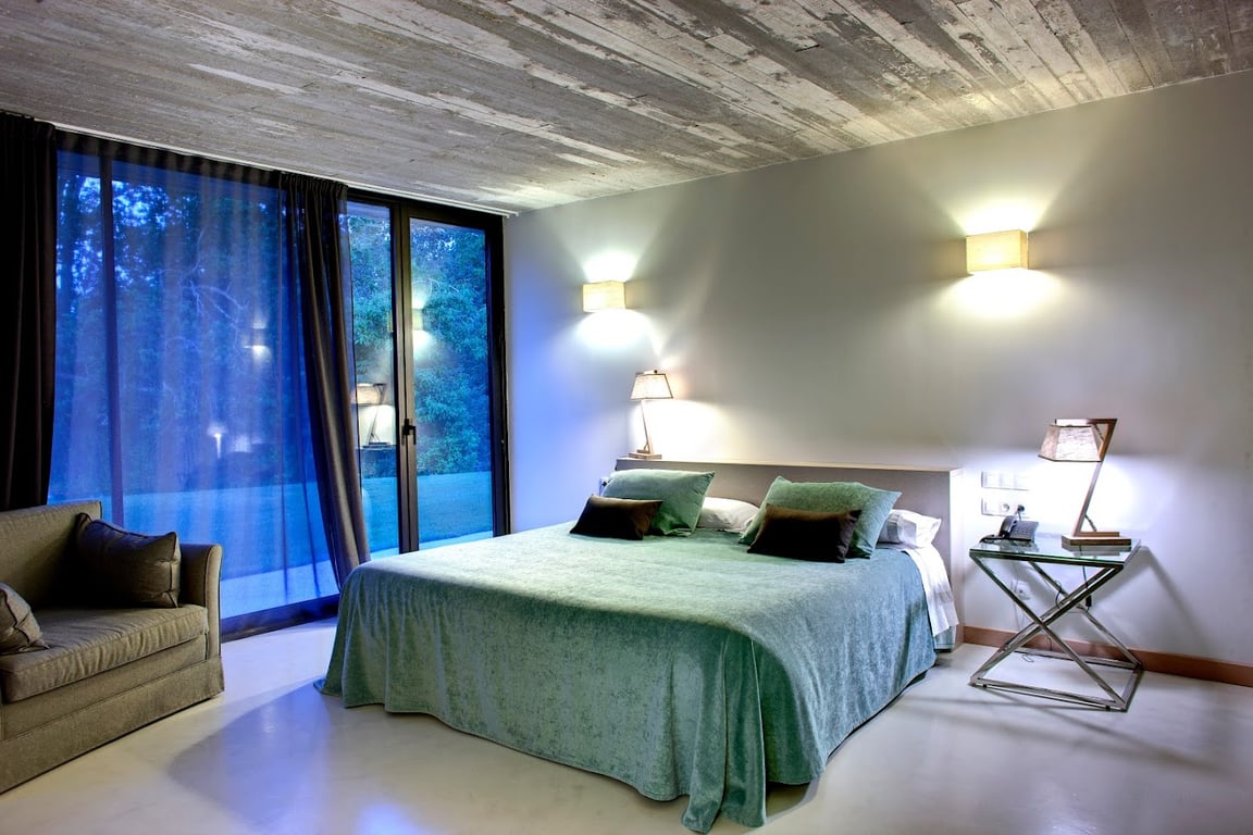 CAEaCLAVELES
