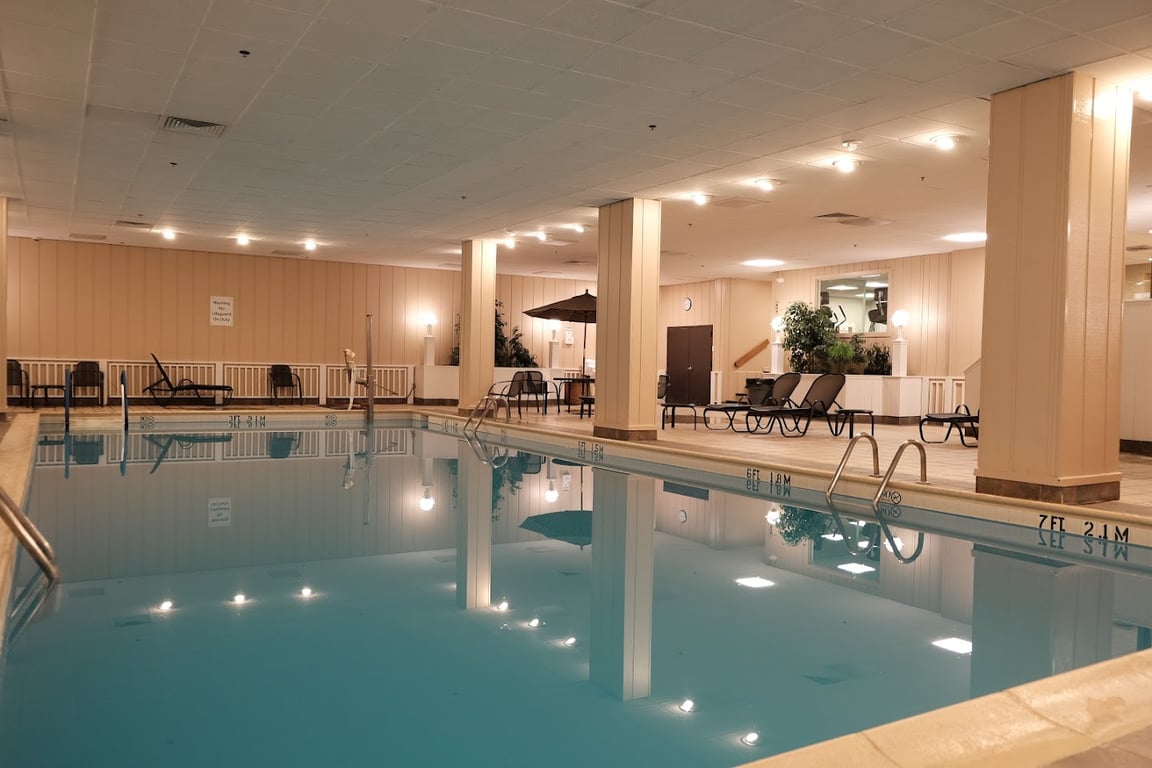Holiday Inn by the Bay