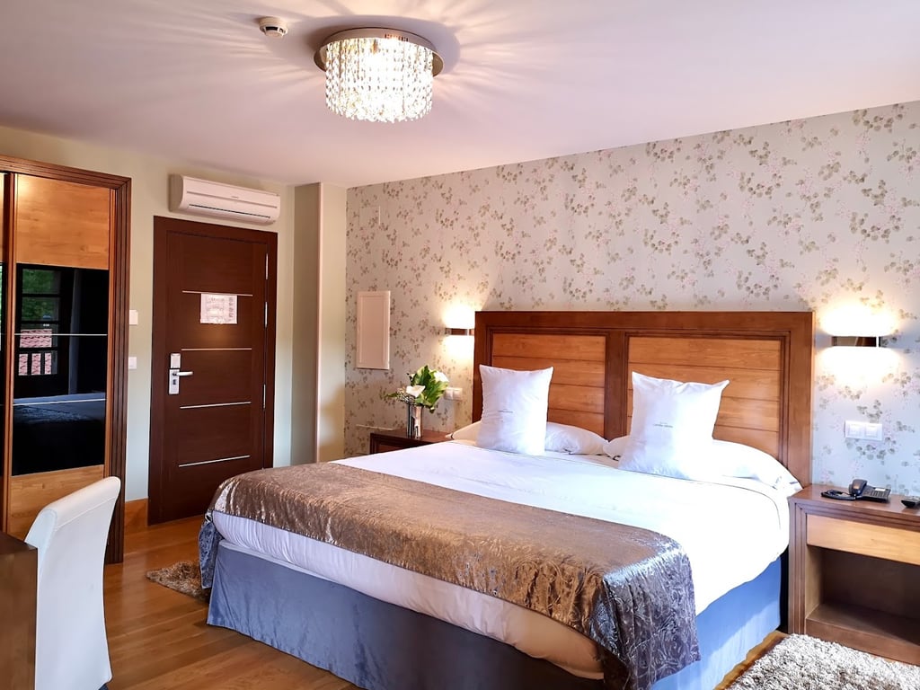 Akla Hotel Suites Valles Pasiegos