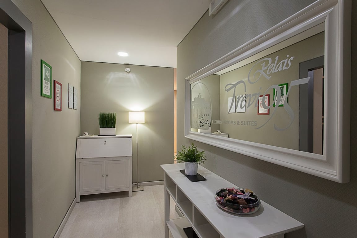 Relais Trevi 95 Boutique Hotel