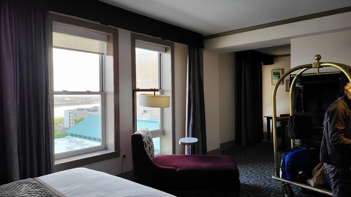 Hotel Blackhawk