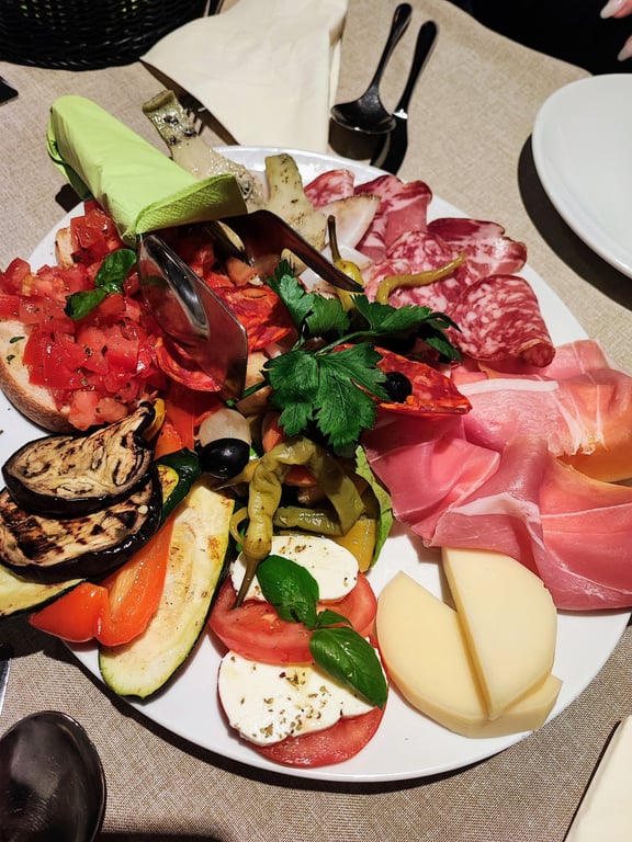 Trattoria La Piazzetta