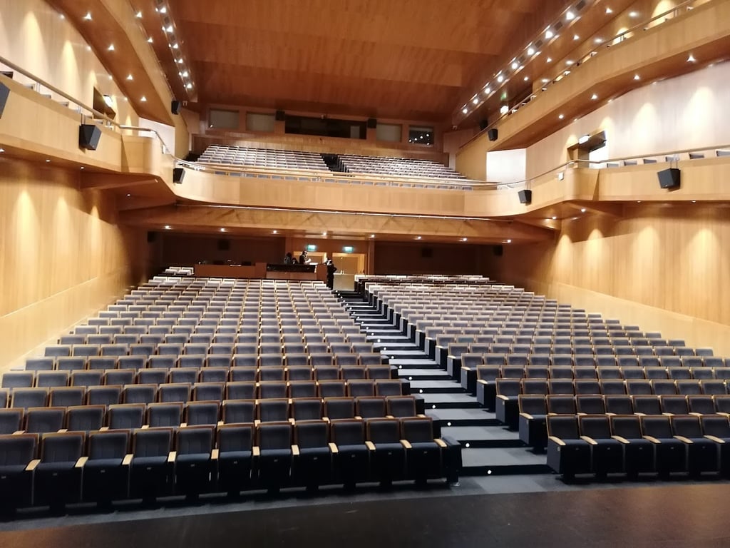 Olga Cadaval Cultural Center