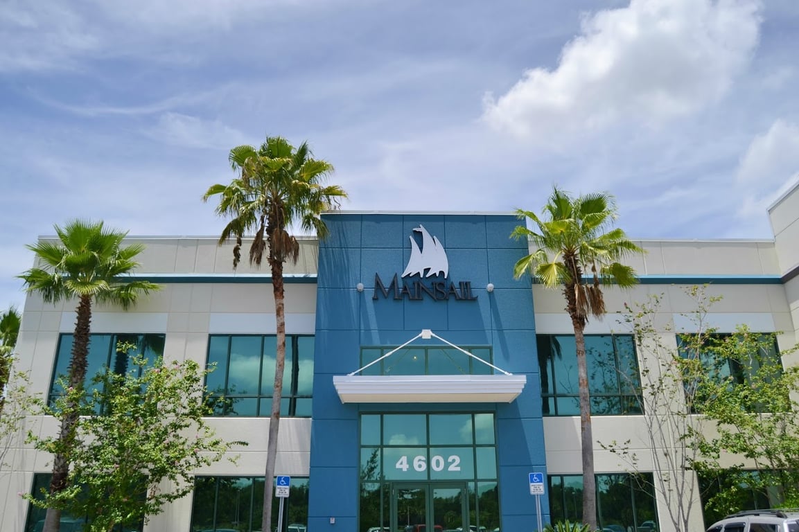 Mainsail Suites Hotel & Conference Center