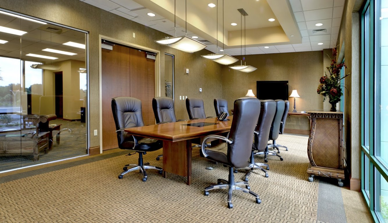 Mainsail Suites Hotel & Conference Center