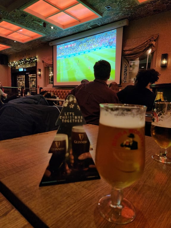 D Two – The Harcourt Bar