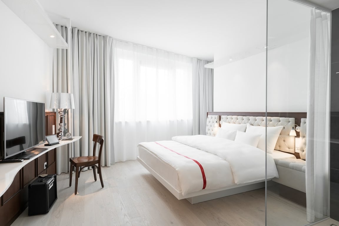 Ruby Lissi Hotel & Bar